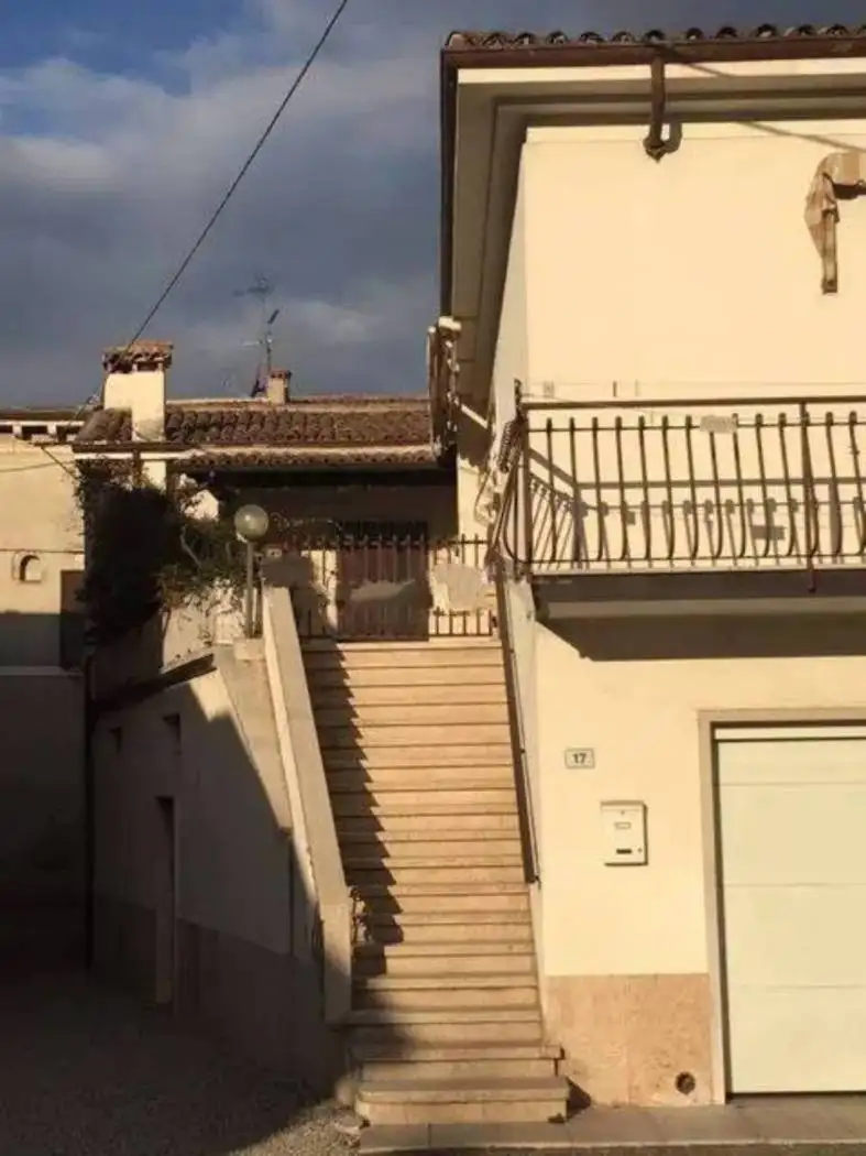 Terratetto unifamiliare piazza Ugo Zannoni, Volargne, Dolcè - foto 2