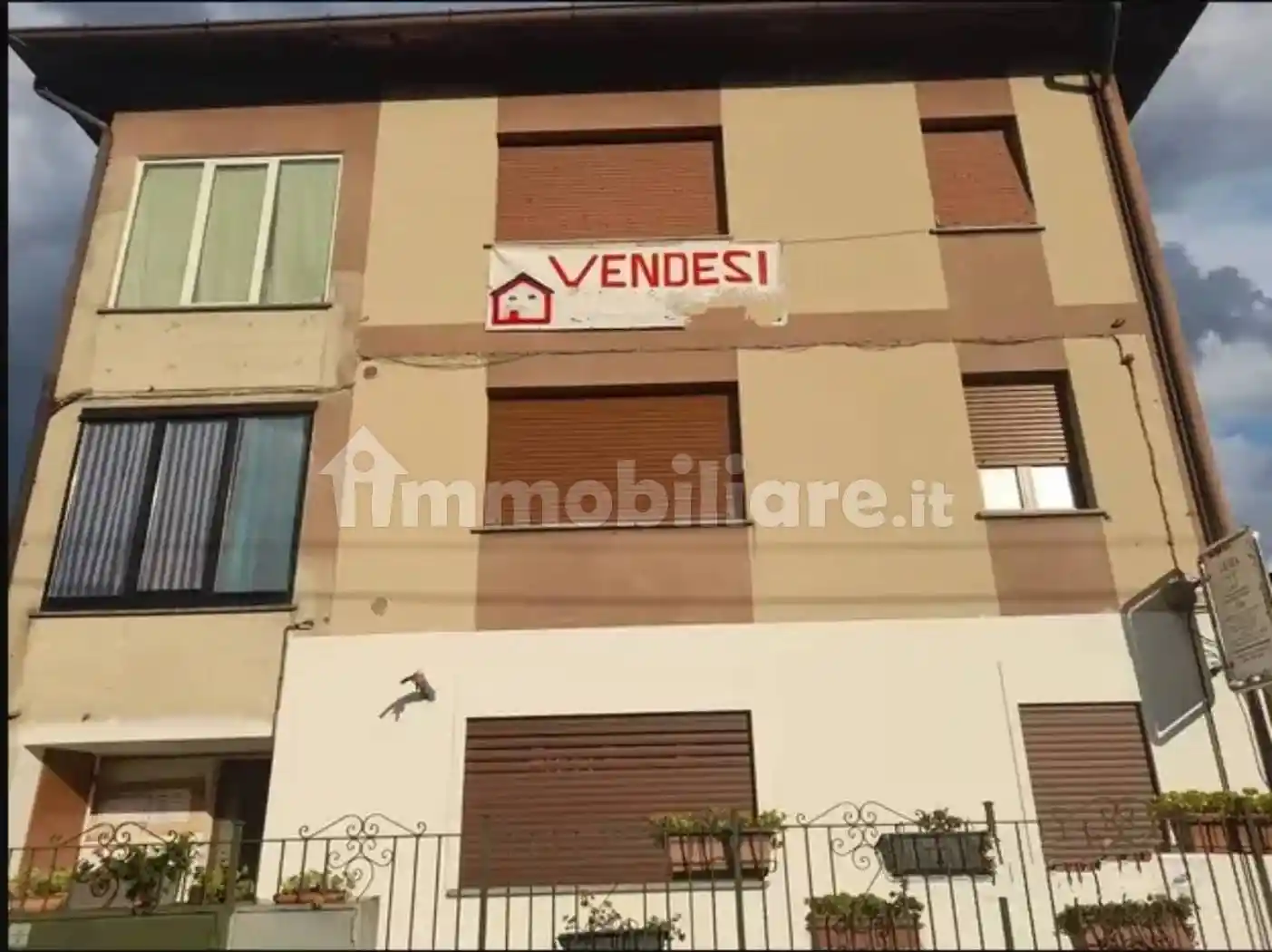 Appartamento in vendita a Dongo