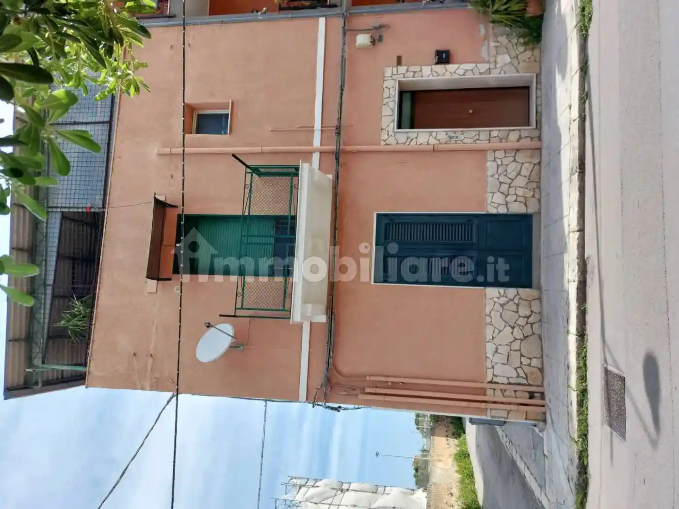 Palazzo - Edificio in vendita a Palermo