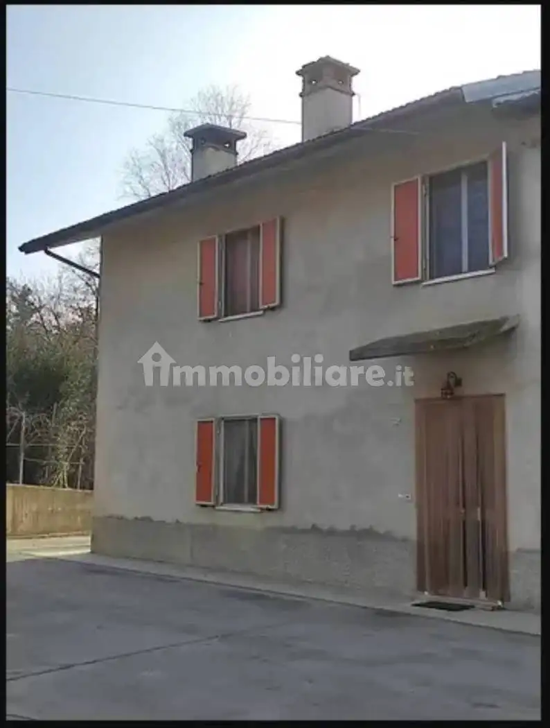 Casa indipendente in vendita a Roascio