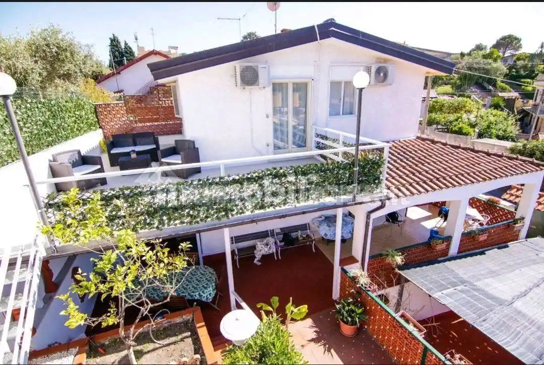 Villa in affitto a Augusta