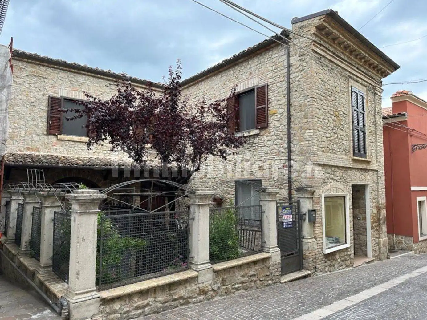 Casa indipendente in vendita a Alanno