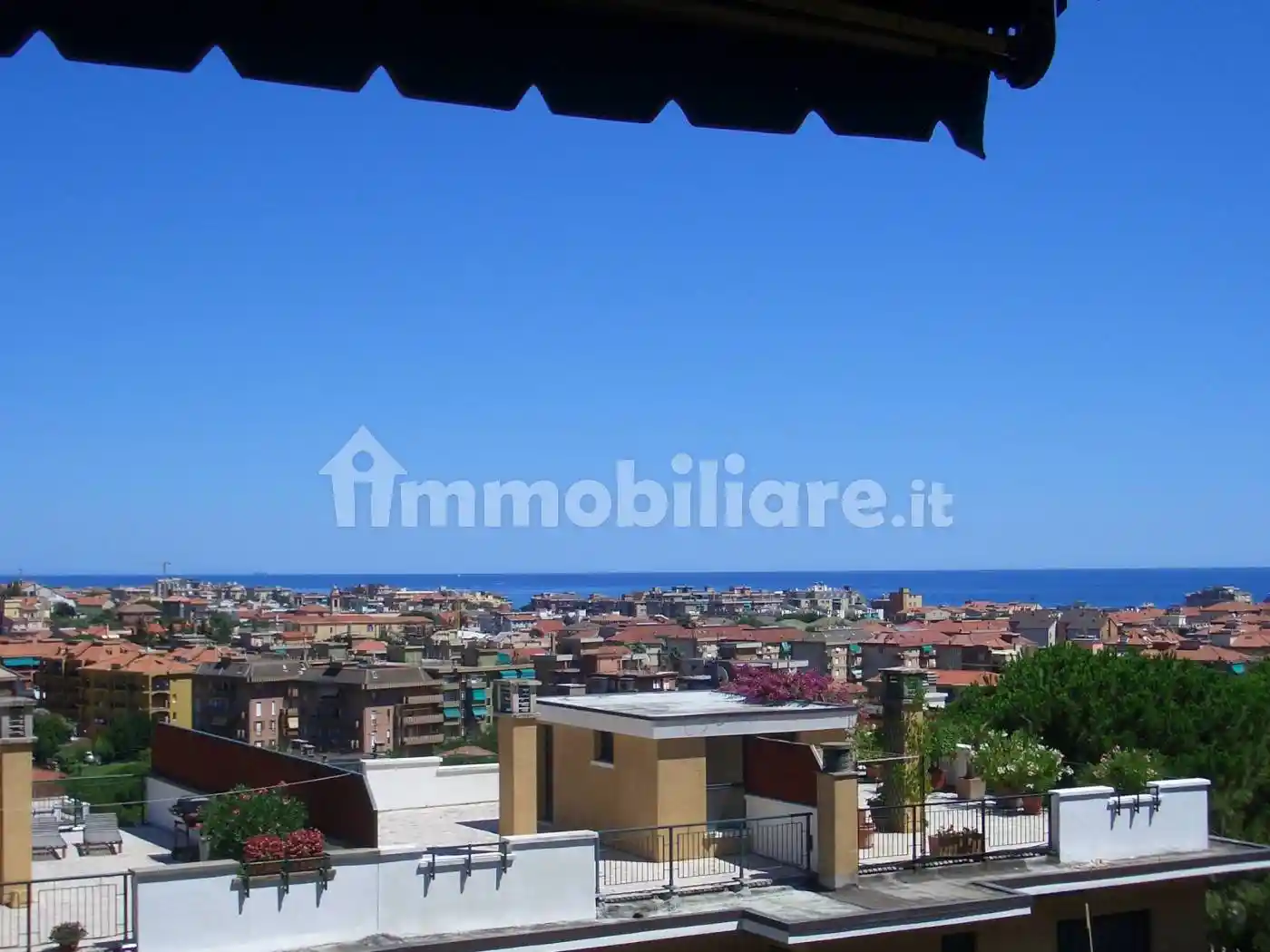 Appartamento in vendita a Pietra Ligure