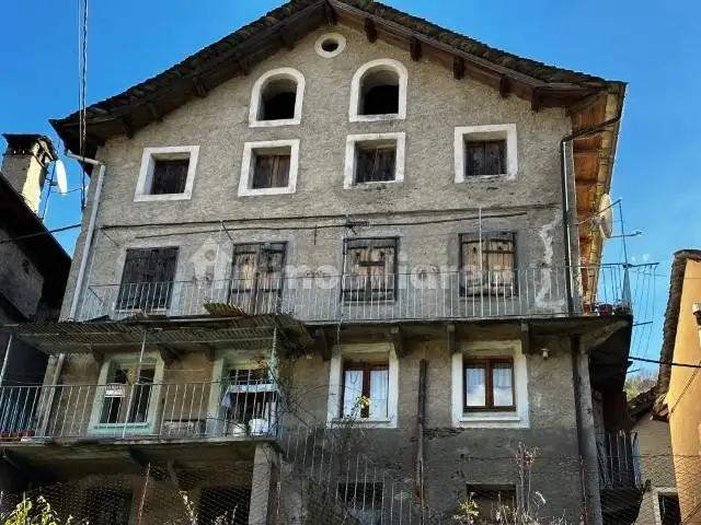 Casa indipendente in vendita a Rimella