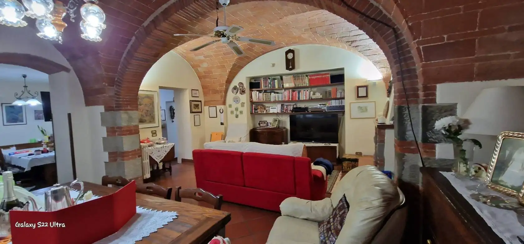 Rustico - Casale in vendita a Arezzo