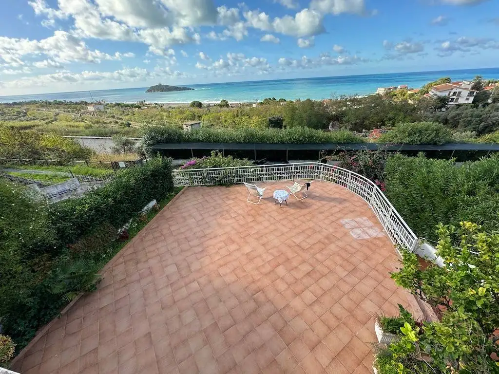 Villa in vendita a Diamante