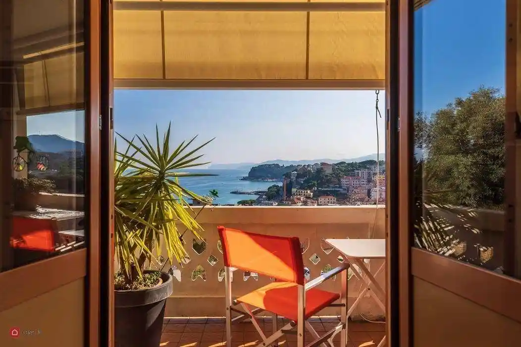 Appartamento in vendita a Celle Ligure