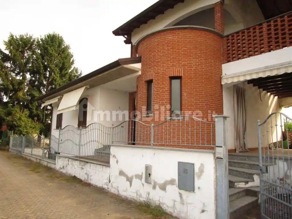 Villa in vendita a Cassolnovo