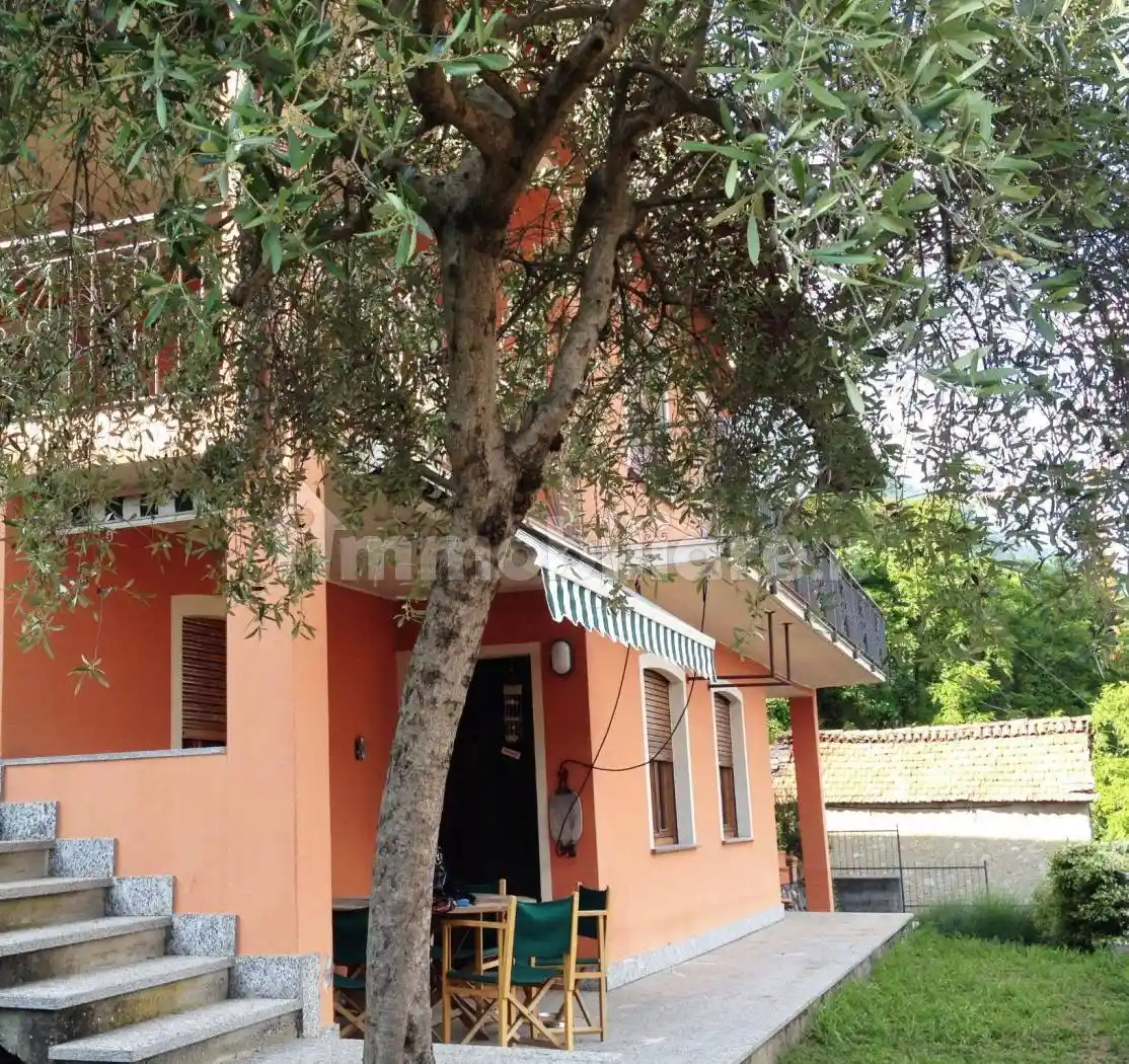 Appartamento in vendita a Sala Comacina