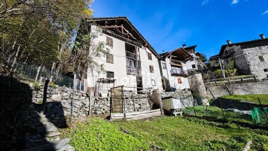 Casa indipendente in vendita a Piode