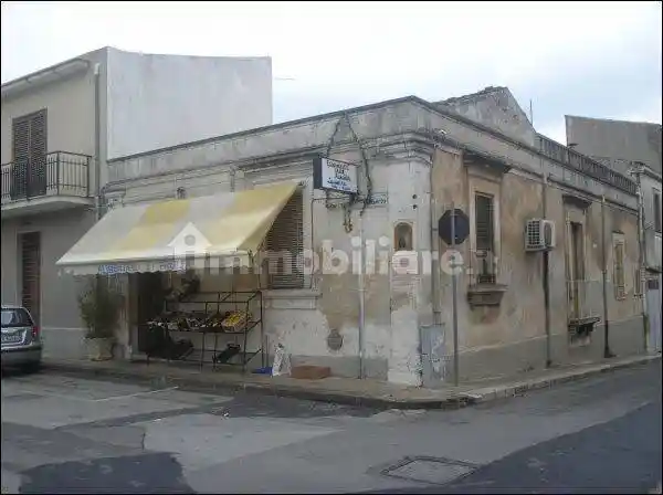 Villa in vendita a Canicattini Bagni