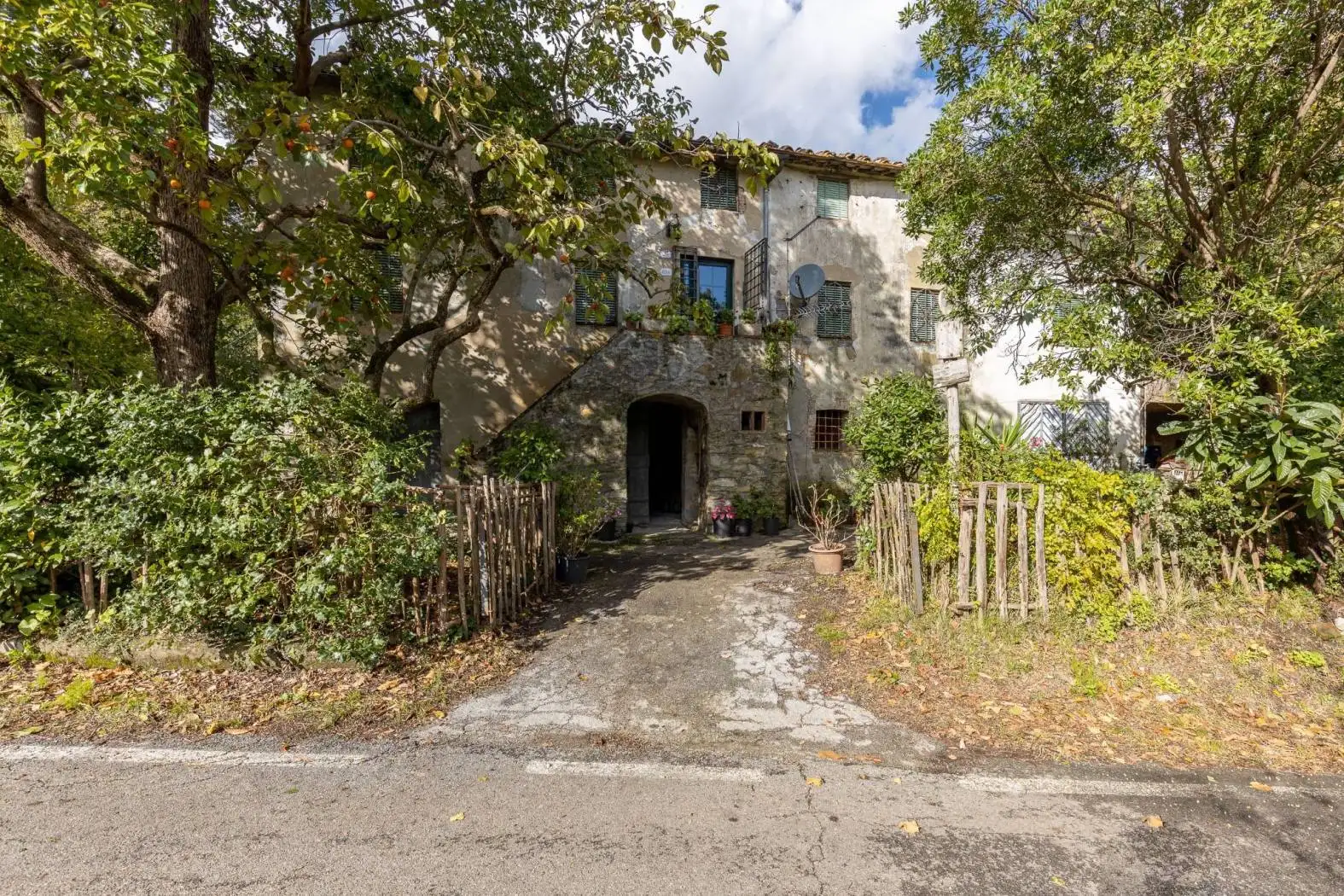 Rustico - Casale in vendita a Lucca