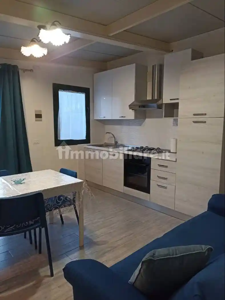 Casa indipendente in affitto a Acireale