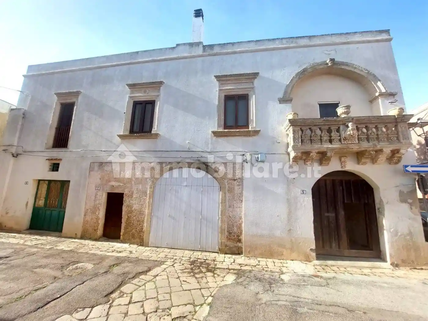Palazzo - Edificio in vendita a Alessano