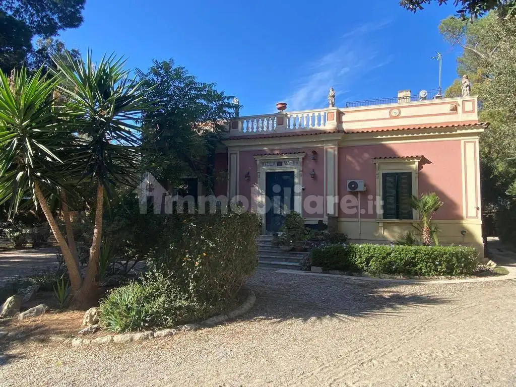 Villa in affitto a Bari