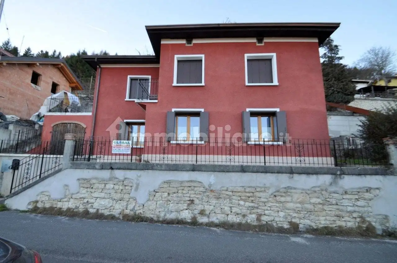 Villa in vendita a Enego