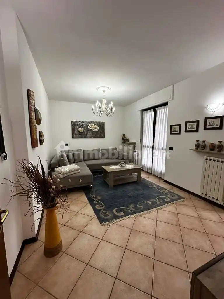 Appartamento in vendita a Brusnengo