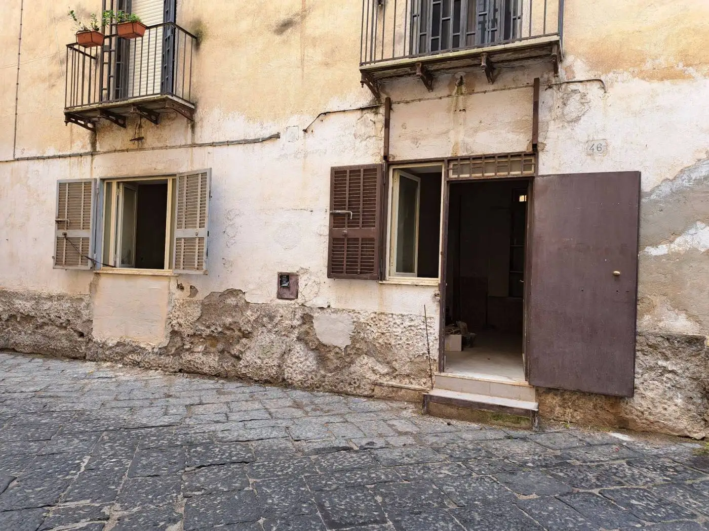 Appartamento in vendita a Napoli