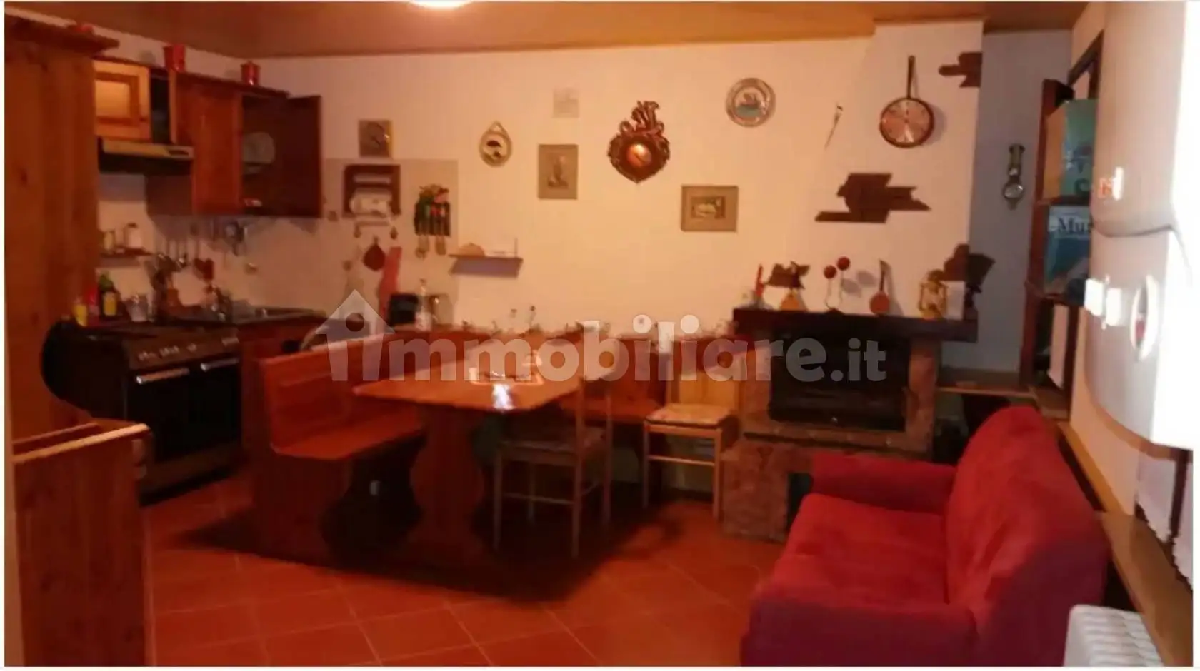 Appartamento in vendita a Valbrenta