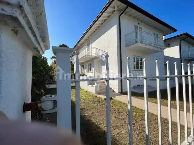 Villa in vendita a Camaiore