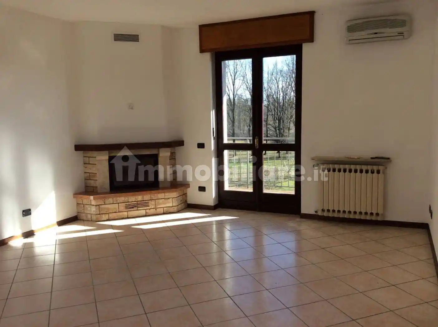 Appartamento in vendita a Brusnengo