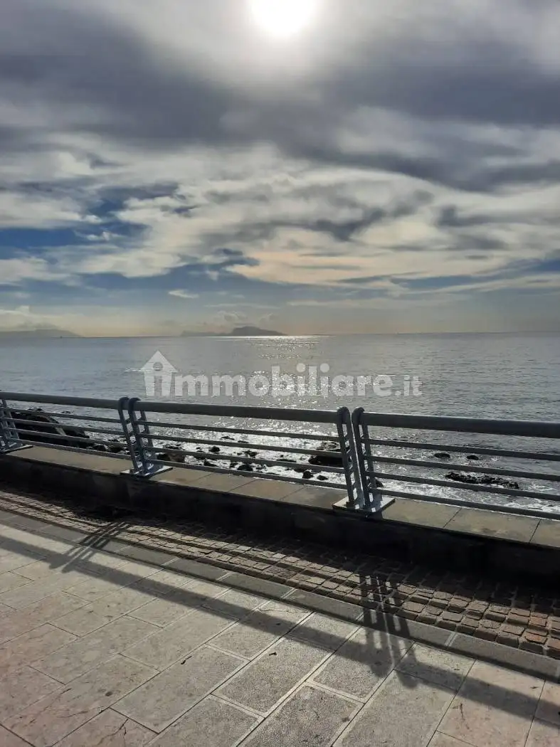 Appartamento in vendita a Pozzuoli