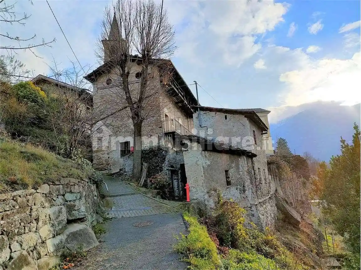 Casa indipendente in vendita a Montjovet