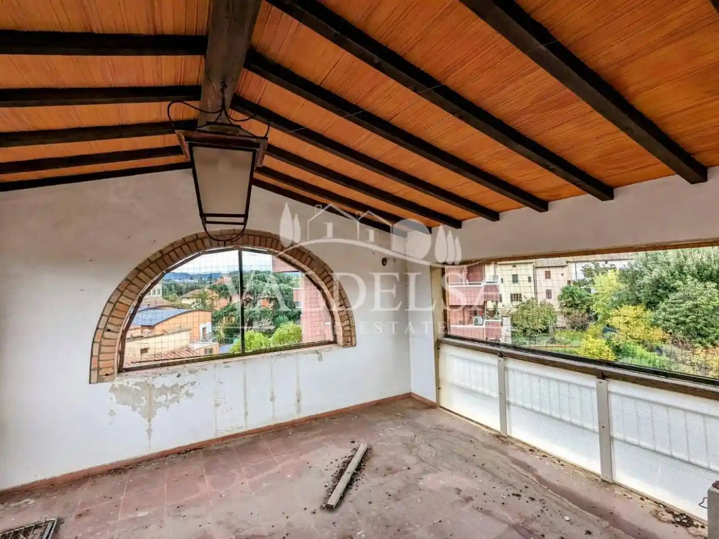 Casa indipendente in vendita a Poggibonsi