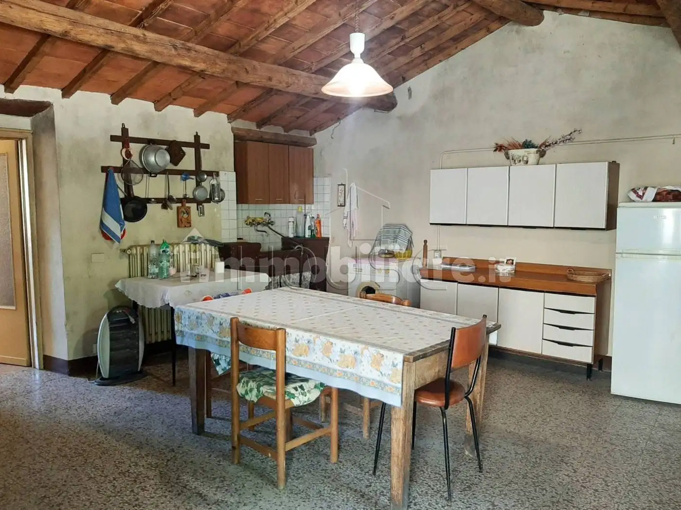Rustico - Casale in vendita a Perugia