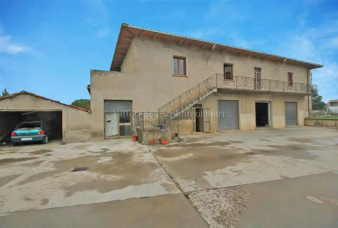 Casa indipendente in vendita a Torrita di Siena