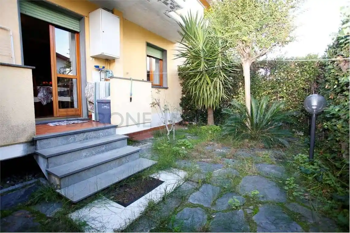 Appartamento in vendita a Massa