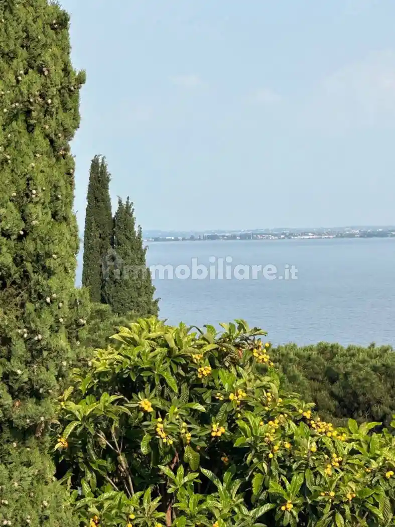 Villa in affitto a Padenghe sul Garda