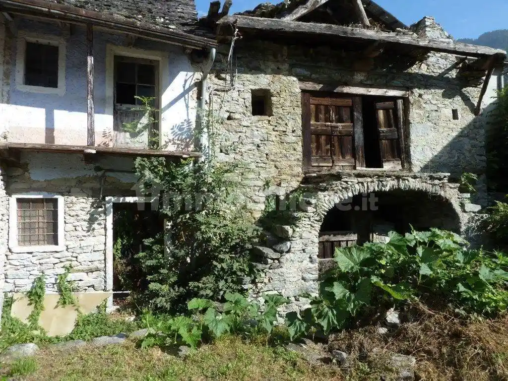 Rustico - Casale in vendita a Varzo