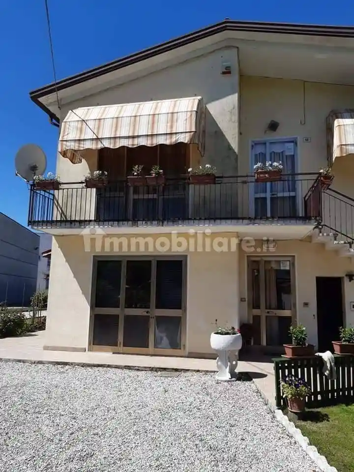 Villa in vendita a Pozzonovo