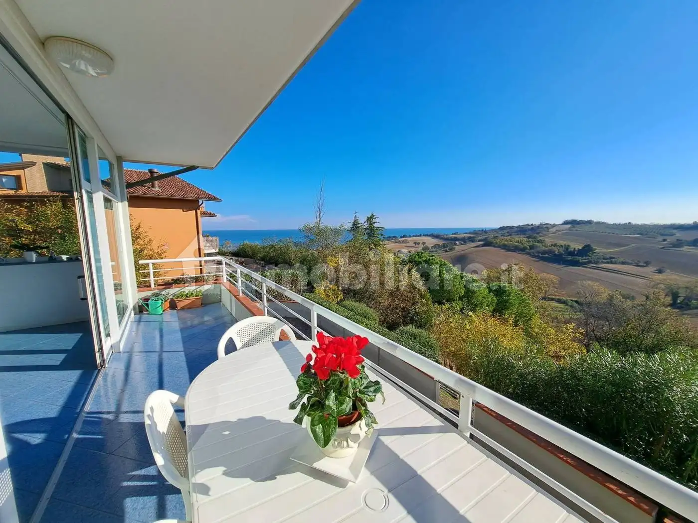 Villa in vendita a Pesaro