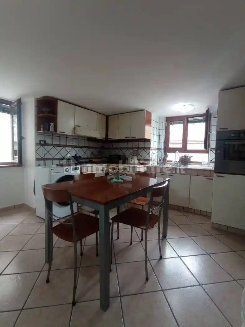 Appartamento in affitto a Napoli