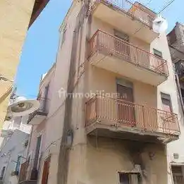 Palazzo - Edificio in vendita a Lentini