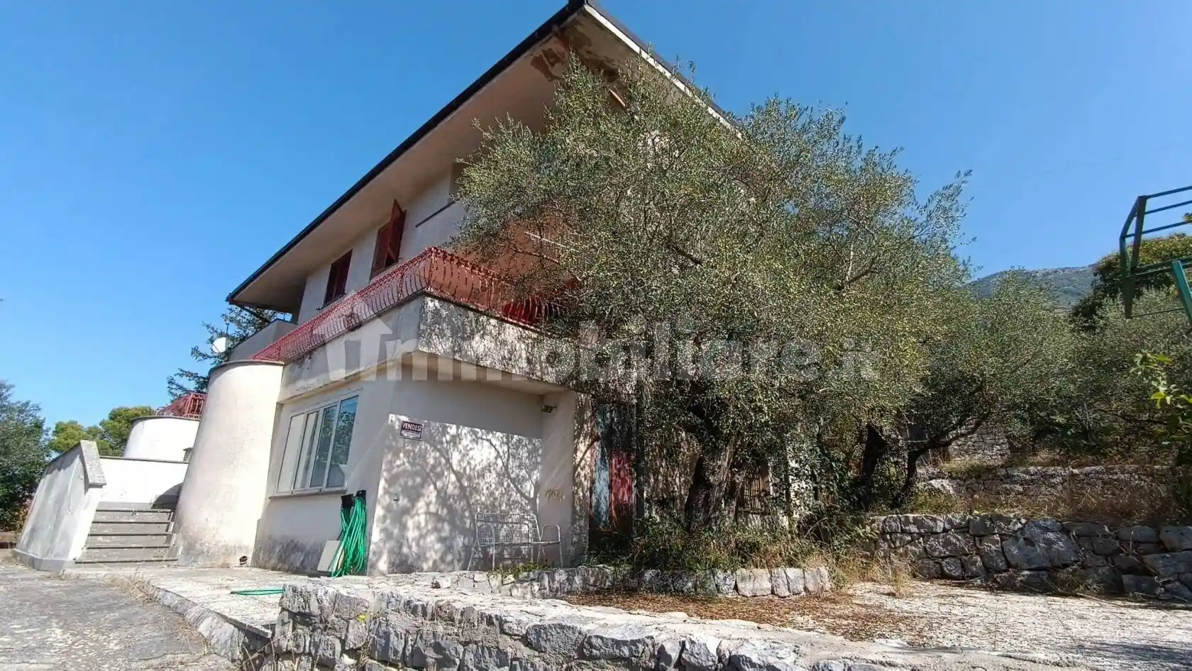 Villa in vendita a Vallecorsa