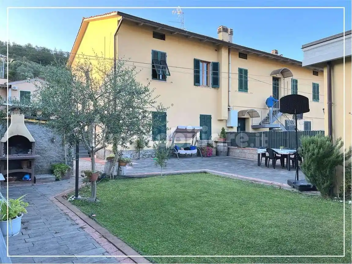 Casa indipendente in vendita a Serravalle Pistoiese