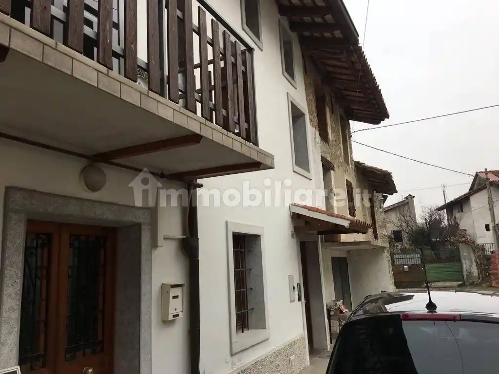 Casa indipendente in vendita a Pasian di Prato