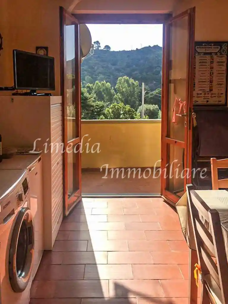 Trilocale buono stato, piano rialzato, Porto, Capraia Isola - foto 2