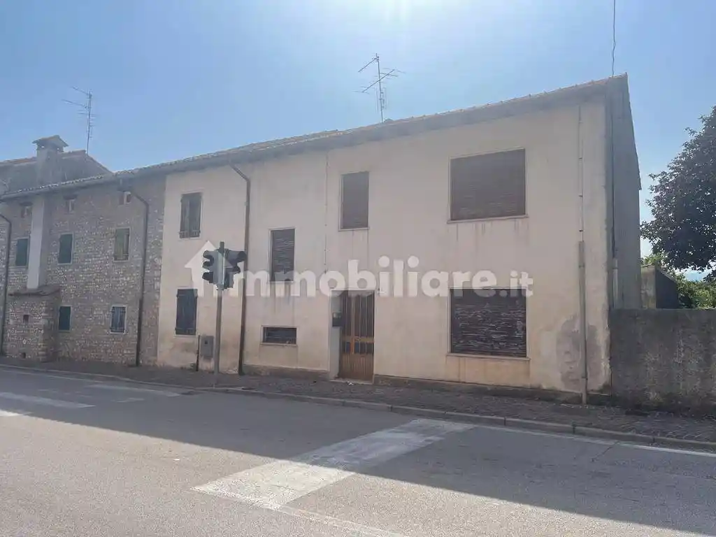 Rustico - Casale in vendita a Roveredo in Piano