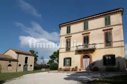 Villa in vendita a Osimo