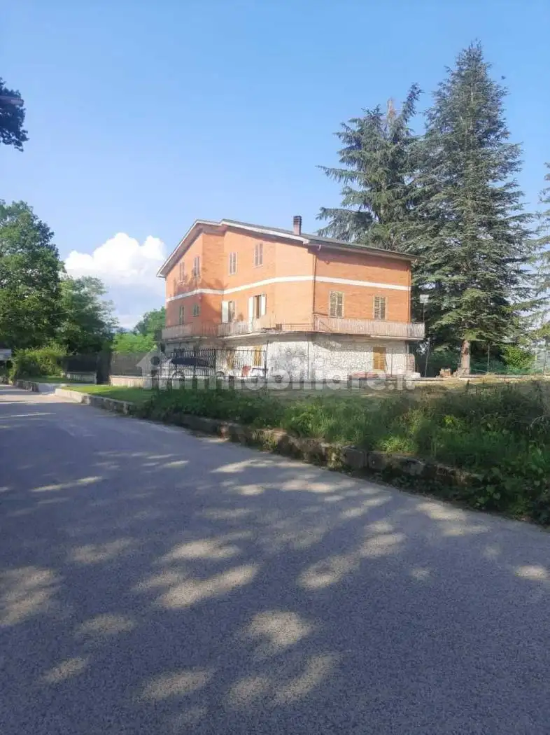 Villa in vendita a Tagliacozzo