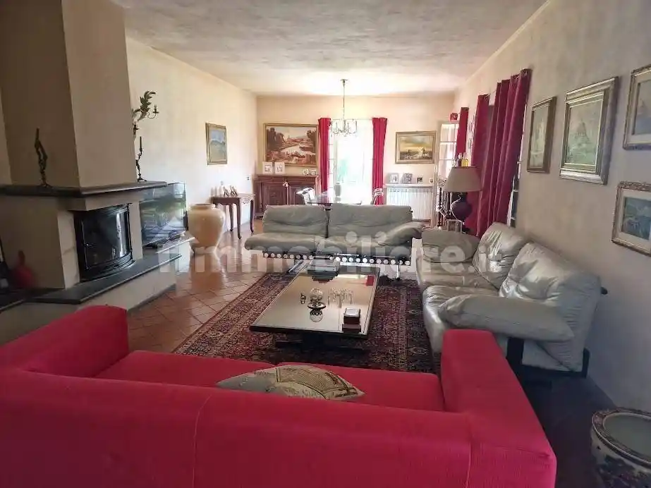 Villa in vendita a Sarzana