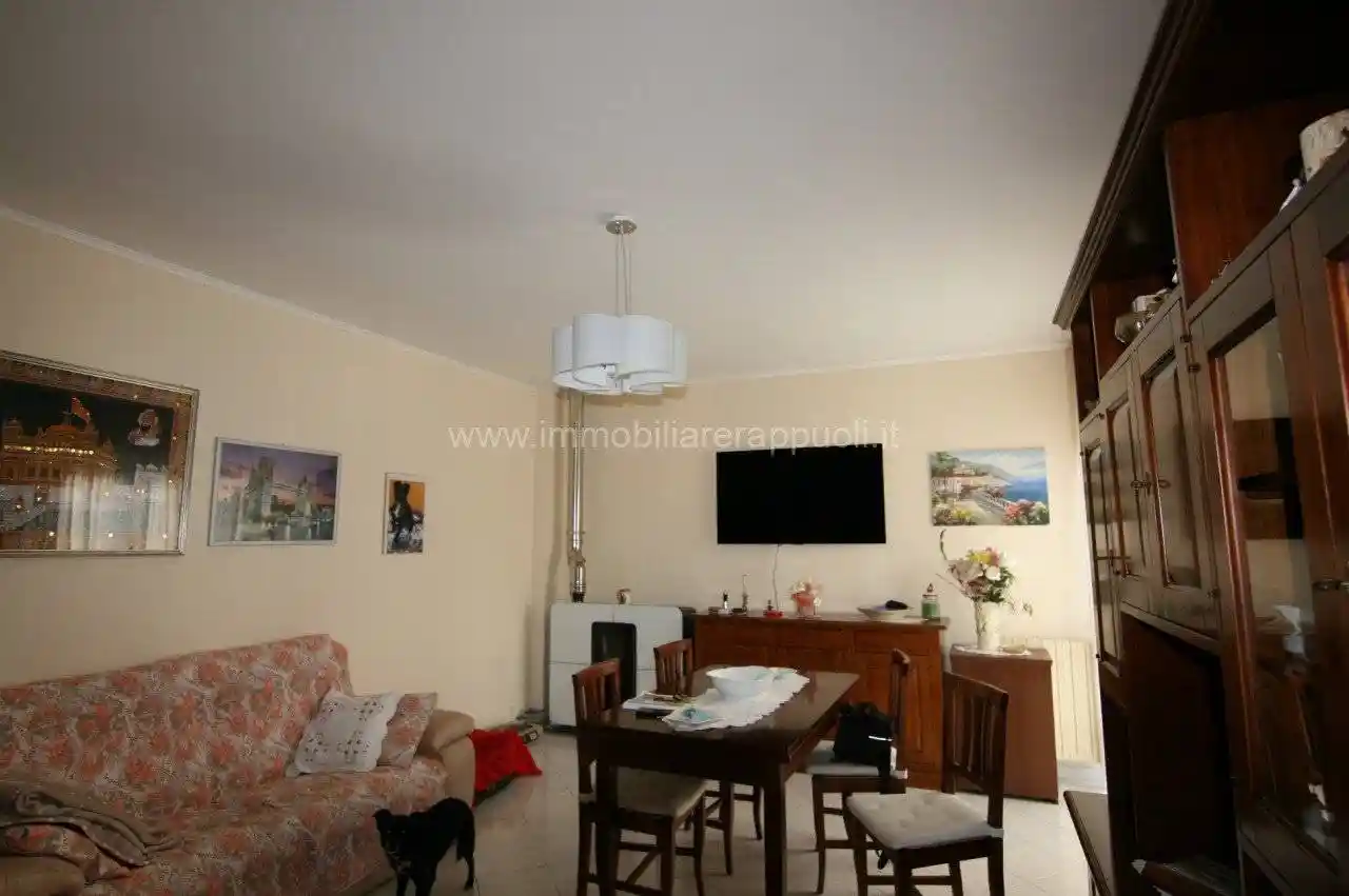 Appartamento in vendita a Sinalunga