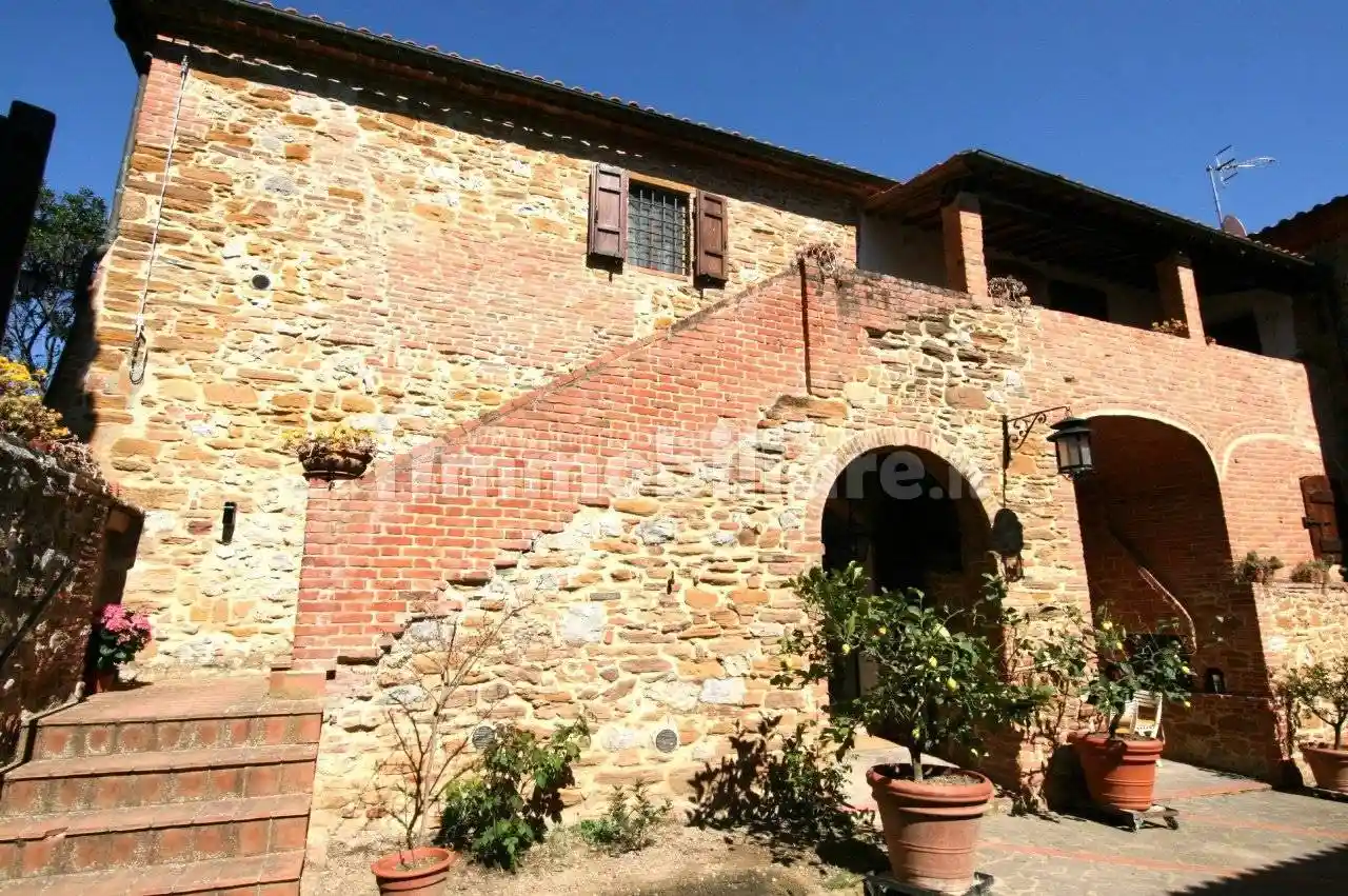 Rustico - Casale in vendita a Trequanda