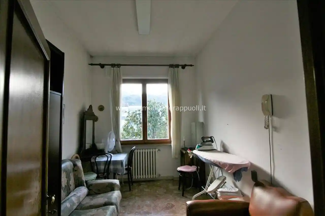 Casa indipendente in vendita a Sinalunga