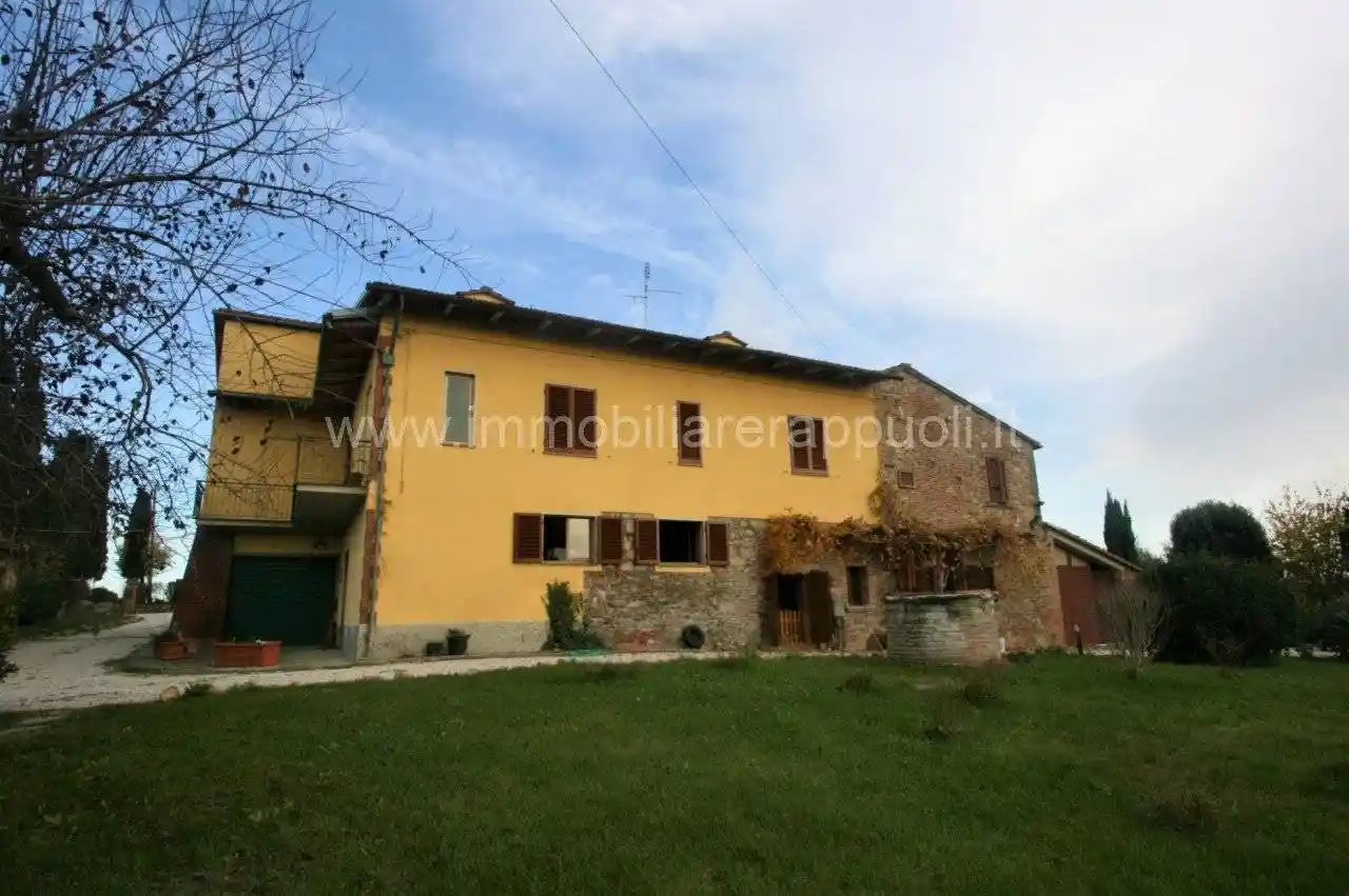 Rustico - Casale in vendita a Lucignano