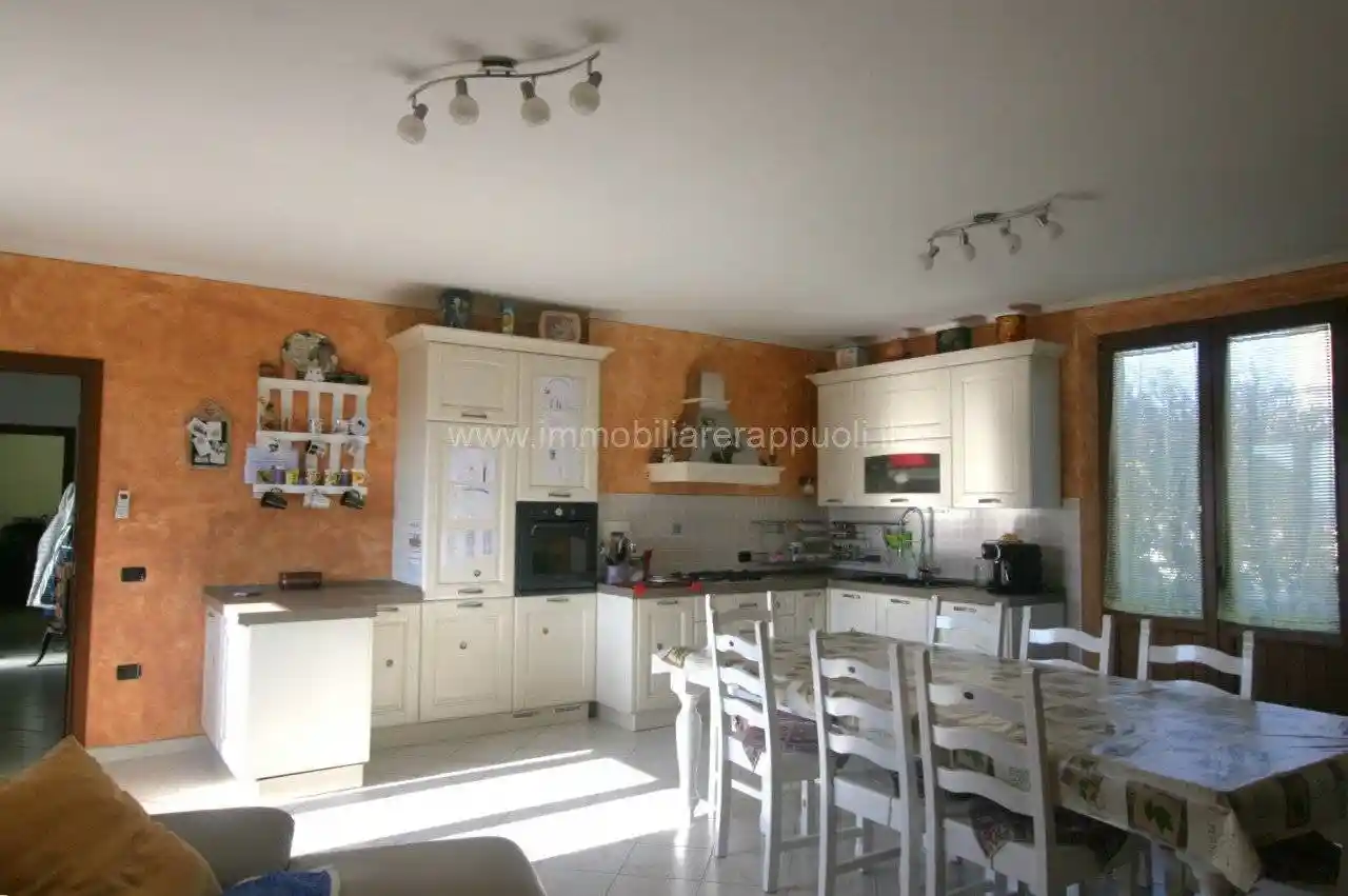 Villetta a schiera in vendita a Sinalunga